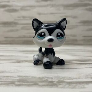 Littlest Pet Shop LPS Blythe Fashion Shoot Black/White Husky Dog 2246